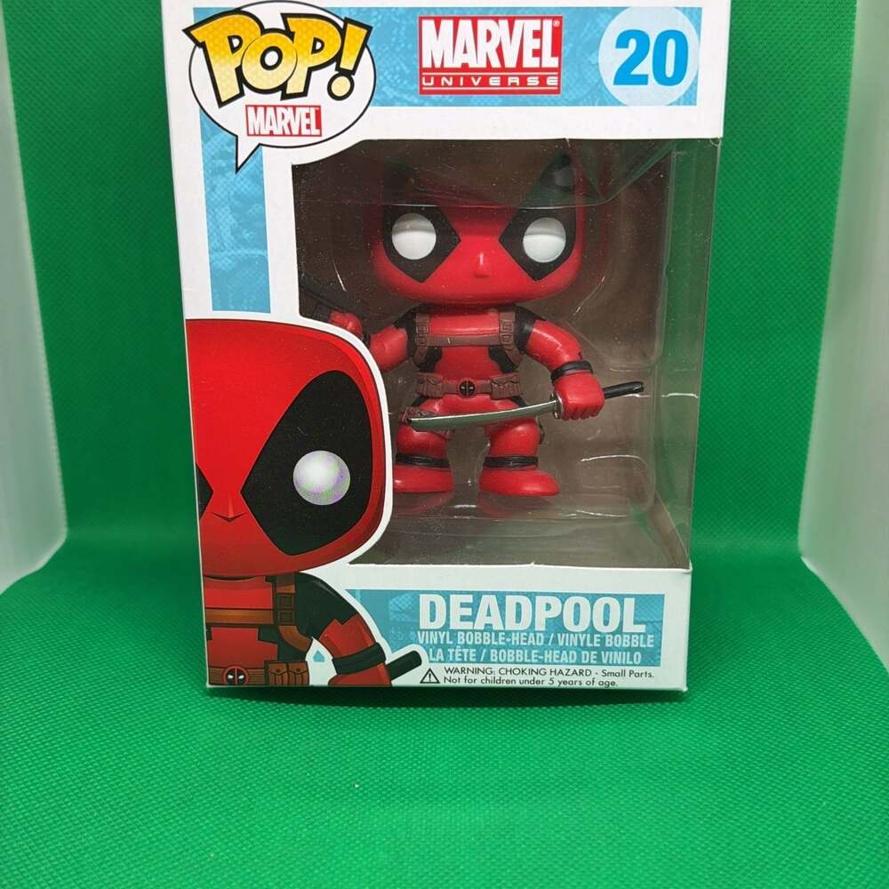 Funko Pop! Marvel Universe - Deadpool #20 Vinyl Figure